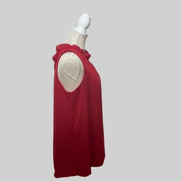 Loose Ruffle Neck Sleeveless Blouse - Picture 2 of 2